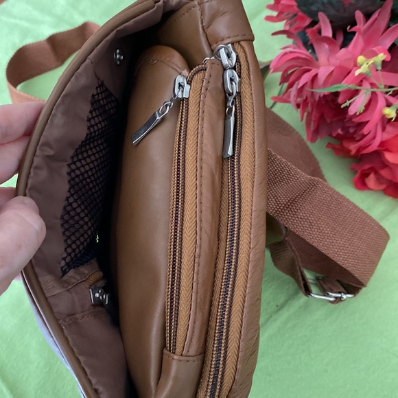 Men's Crossbody bag genuine leather. - Picture 13 of 16